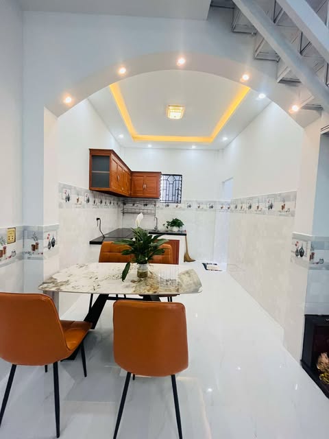 NHÀ ĐẸP GIÁ RẺ 2 Tầng Giá Chỉ 3 Tỷ 4 SHR Hẻm Xe Hơi Tân Thới Hiệp Sát Gò Vấp
