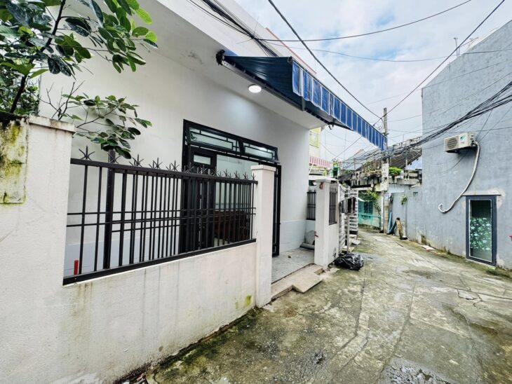 # Nhà Kiệt 3m Trần Cao Vân gần Nguyễn Tất Thành 75m2, ngang 6m, gác đúc 3Pn, Bãi đậu Ô tô gần, 2.65