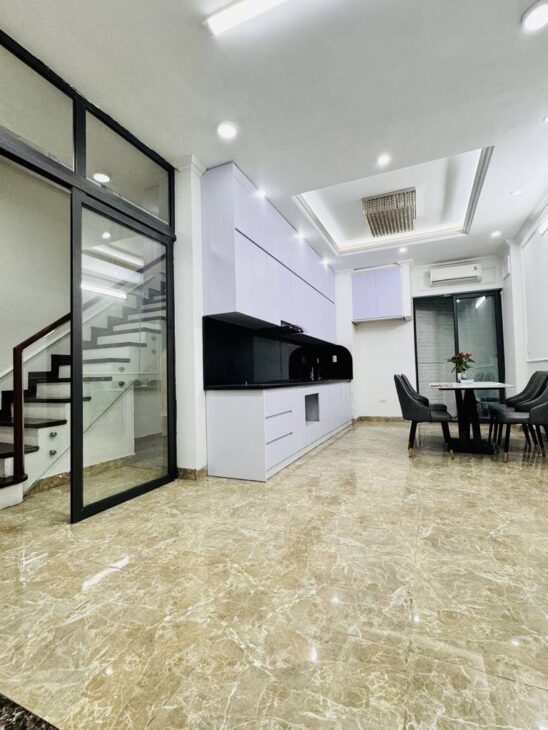 Hoàng Quốc Việt Cầu Giấy – phân lô VIP – ô tô tránh – 65m nhỉnh 17 tỷ
