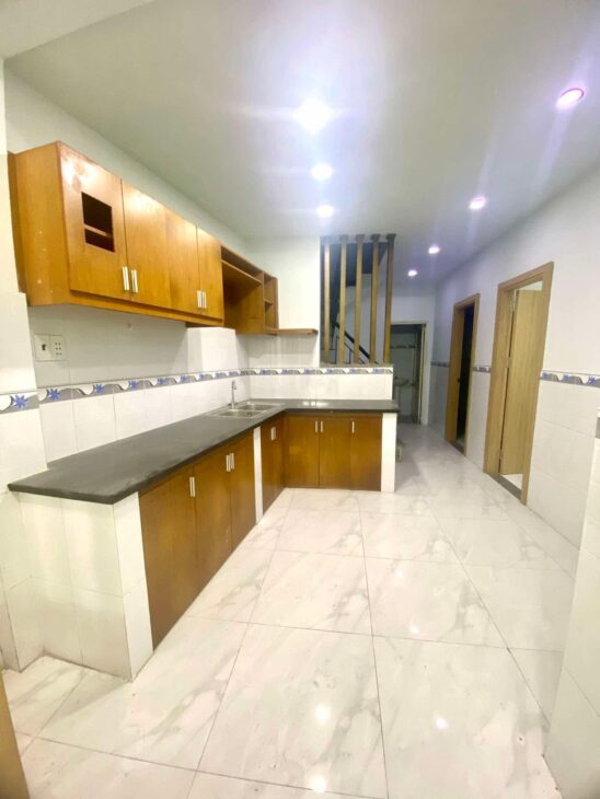 BÁN NHÀ 2 TẦNG NGUYỄN ẢNH THỦ – HXH THÔNG TỨ TUNG – 2 CHIẾC XE HƠI NGỦ TRONG NHÀ. 88M2 chỉ 3,75 tỷ