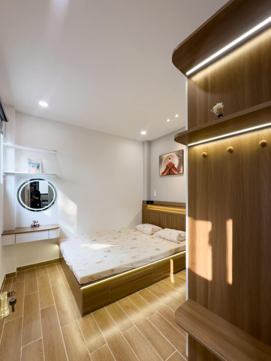 Bán Nhà HXH thông Hoa Đào 4 Tầng 4 P.Ngủ Chỉ Hơn 7 Tỉ