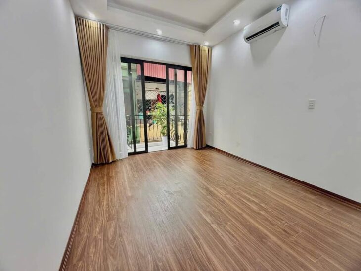 9.x Tỷ – Nhà mới 5 tầng, Ngã Tư Sở, ôtô qua nhà, Kinh doanh bất chấp.