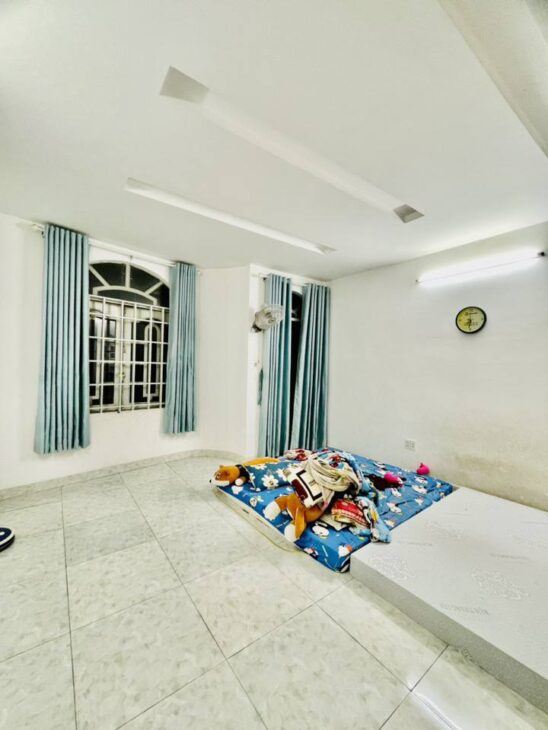 SIÊU HOT QUẬN 12 – NHÀ 3 TẦNG – VỊ TRÍ ĐẸP – HẺM XE HƠI 6M THÔNG TÂN THỚI HIỆP 20 – GIÁ TỐT CHỈ