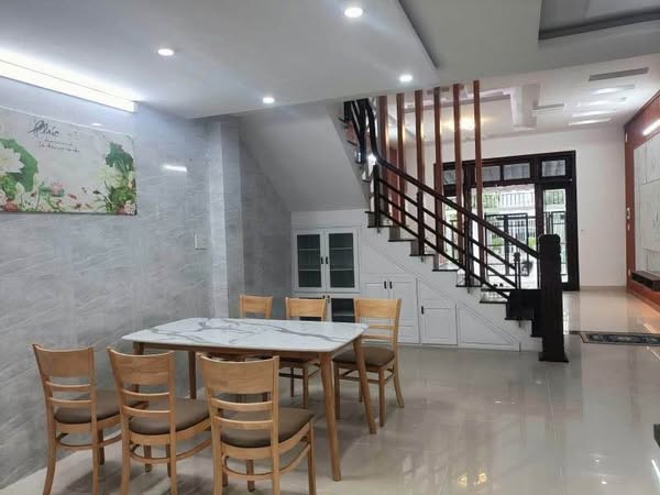 Nhà 2 tầng 125m2 Lư Giang – Hòa Xuân-Giá chỉ 4,9 tỷ .