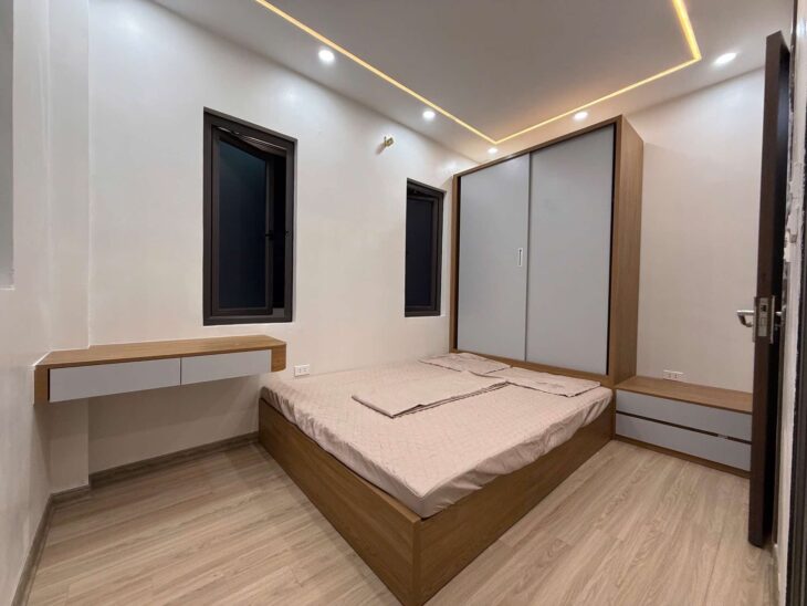 NHÀ MỚI XÂY TÂY SƠN – ĐỐNG ĐA – DT 20 M2 x 4T – MT 4.5M – 5.8 TỶ – NGÕ Ô TÔ DỪNG ĐỖ 24/7