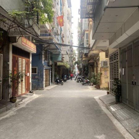 Lạc Long Quân – 6 tầng thang máy – ô tô qua nhà – 50m chỉ 11.5 tỷ Lạc Long Quân – 6 tầng thang máy – ô tô qua nhà – 50m chỉ 11.5 tỷ