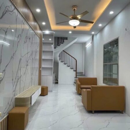 Bán nhà Tân Mai, dân xây chắc chắn, 32m nhỉnh 4 tỷ, sổ đỏ chính chủ Bán nhà Tân Mai, dân xây chắc chắn, 32m nhỉnh 4 tỷ, sổ đỏ chính chủ