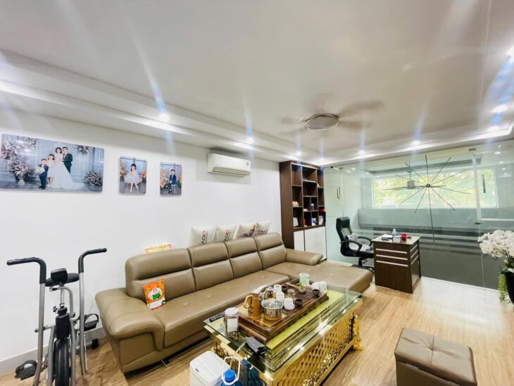 Bán nhà mới xây, cực đẹp Hoàng Hoa Thám, Ba Đình,thang máy, 20m ra oto tránh 45m 6 tầng 12.6tỷ