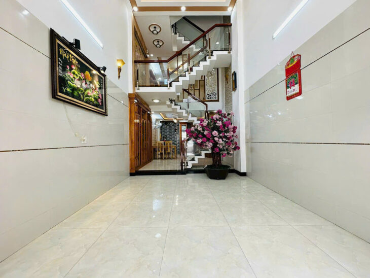 NHÀ BÁN GIÁ RẺ, XE HƠI ĐẬU TRONG NHÀ THỐNG NHẤT – P.11 – GÒ VẤP