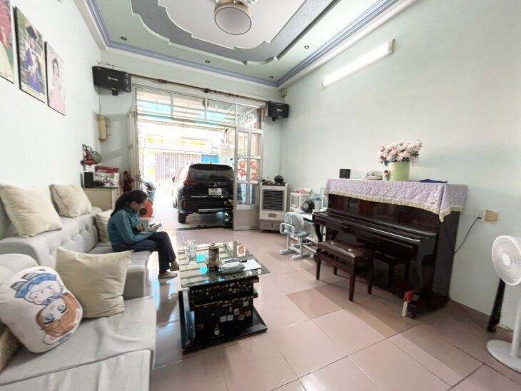 Chỉ có 6,2 tỷ sở hữu ngay nhà 4 tầng, 76m2 ngang 4m, hẻm xe tải