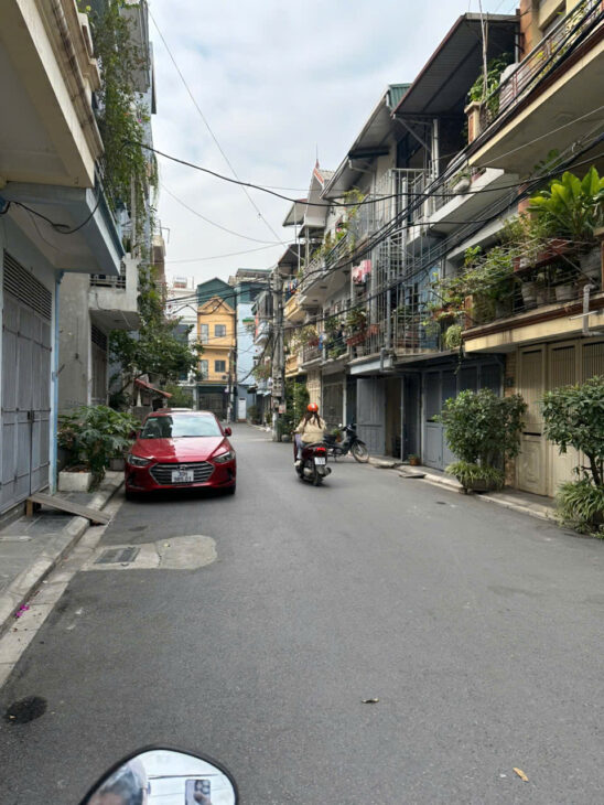 Bán nhà Ngọc Lâm – Ô tô tránh đỗ cửa ngày đêm – Dân trí tuyệt vơi- Trung Tâm Ngọc Lâm -42m2- 7, 2