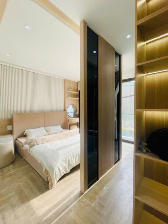 BÁN NHÀ GẦN PHỐ NGÔ ĐÌNH MẪN, Ô TÔ ĐỖ NGÕ, NỘI THẤT VIP, 55m, 7.9 tỷ