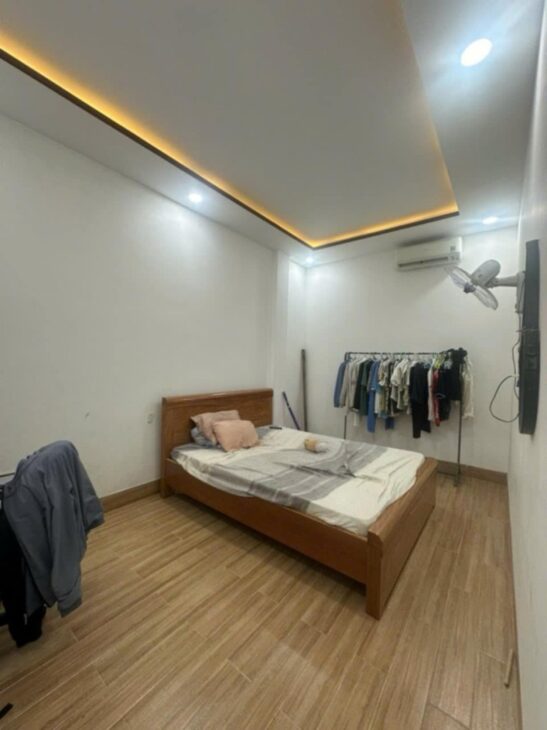 ► Mặt Tiền đường 5.5m Hoà Nam gần Bến Xe ĐN, 110m2, 3 tầng đúc, mới xây 2 năm, 4.45 tỷ