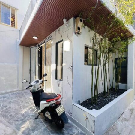 # Nhà 2 mặt thoáng gần Trần Cao Vân + Lê Độ 46m2 2 tầng đẹp ở ngay, 2.55 tỷ