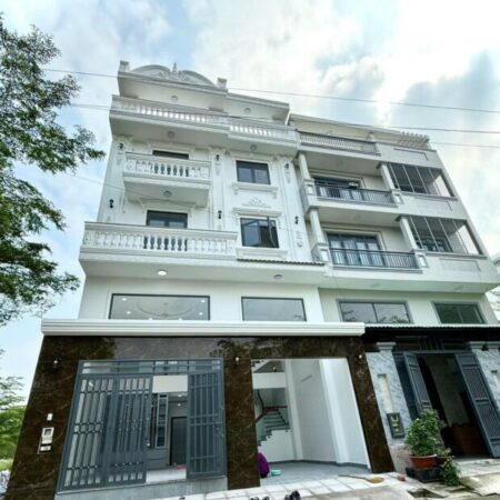 Biệt thự mini Lê Văn Lương, 8x11m, 5 tầng, chỉ 6.8 tỷ