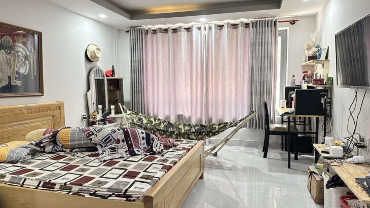 ???????? BÁN GẤP! XE HƠI ĐỖ CỬA – Hẻm thông ngay ngã ba Tô Hiến Thành, Cách Mạng Tháng 8 – Chỉ 8.6 tỷ!