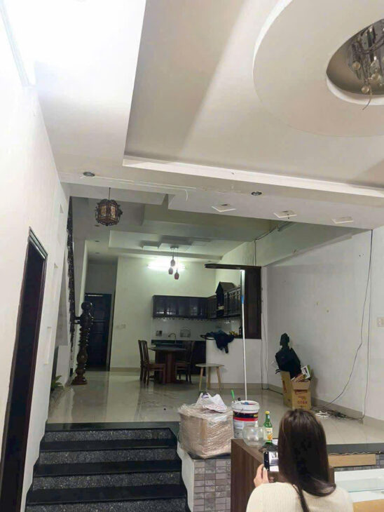 CHO THUÊ NHÀ 3 TẦNG MẶT TIỀN TRẦN VĂN ƠN