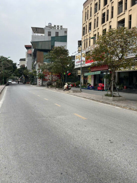 B.ÁN NH.À ĐỊNH CÔNG NHÀ PHÂN LÔ Ô TÔ – LÔ GÓC BA MẶT THOÁNG – KINH DOANH – NGÕ THÔNG