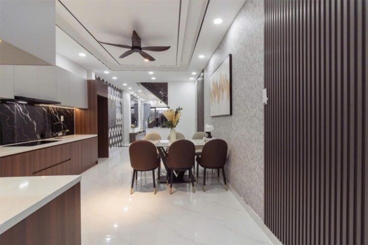 Nhà phố cạnh Phú Mỹ Hưng, 4x25m, 3 tầng, 7.7 tỷ, nội thất mới