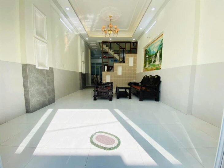 Chỉ còn 1 căn, 5.5x15m, 2 tầng, Huỳnh Tấn Phát, 4.9 tỷ
