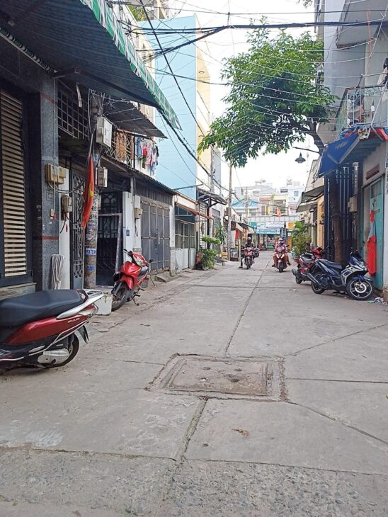 Bán nhà Bình Tân – Đường Số 12 HXH 8m thông, gần mặt tiền 42m2(4.2×12.3m), 2 tầng BTCT, chỉ 4.3 tỷ