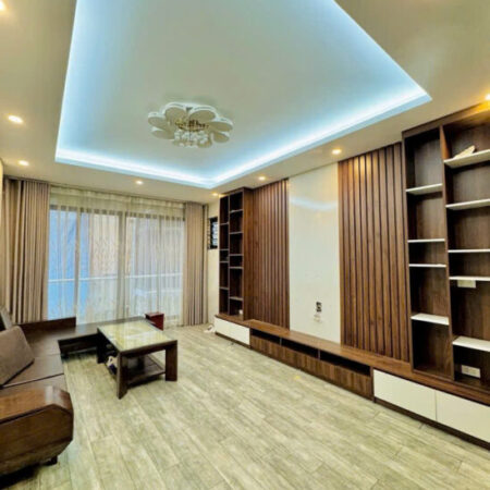 Bán nhà Phố Hào Nam, Ngõ ba gác phi, Nhà lô góc, 32mx5T, Giá: 6.75 Tỷ, Lh: 0396935190.