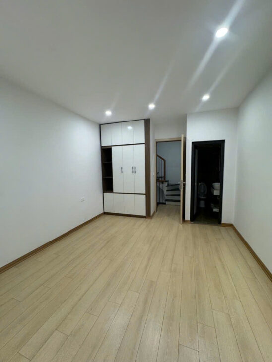 Bán nhà phố Hoàng Cầu, Lõi Đống Đa, Tiện Ích Vô Vàn, 23mx5T, Giá: 5,5 Tỷ, Lh: 0396935190.