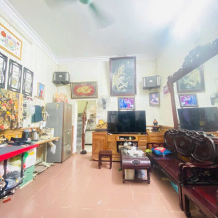 Đáng giá! Bán nhà Khương Trung, 42m2, nhỉnh 5 tỷ, nhà mới đẹp, 2 mặt ngõ, ở ngay, vị trí đắc địa