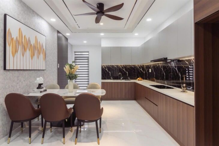 Nhà phố cạnh Phú Mỹ Hưng, 4x25m, 3 tầng, 7.7 tỷ, nội thất mới