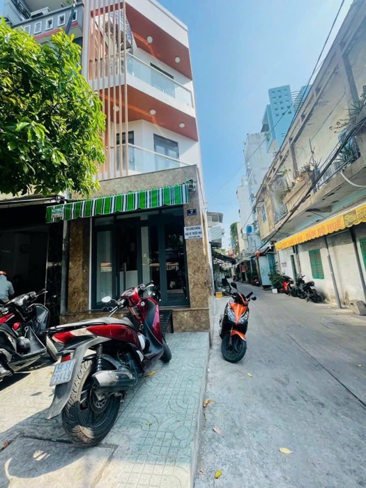 SIÊU PHẨM, CĂN GÓC 2 MẶT TIỀN ÂU DƯƠNG LÂN- GIÁP QUẬN 1,HIẾM 34M2 3 TẦNG GIÁ TỐT CHỈ 10 TỶ, [P3Q8]