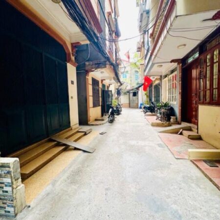 CHÙA BỘC – ĐỐNG ĐA- MT 3,9M- KINH DOANH ĐA DẠNG – PHÂN LÔ- HAI THOÁNG- NHỈNH 7 TỶ