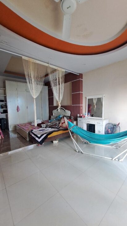 HIẾM. Căn góc 2 mặt tiền đường số, ngang 7m, 117m2, 3 tầng, Phường Tân Quy Quận 7-Gía 35