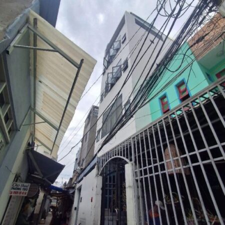 Căn hộ dịch vụ 5 tầng, Ngay trường Đại học Marketing, Thu nhập 1 tỷ/Năm, 84m2, Đường Tân