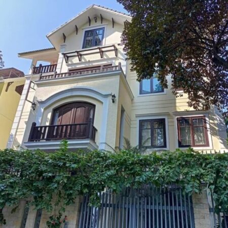 Biệt thự Hoàng Hoa Thám ngõ ô tô tránh, 7 ô tô vào nnhà, KD đa hệ gần phố 120m- 22.5 tỷ