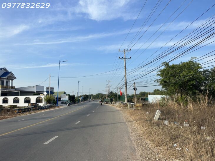 HẠ GIÁ 40% 5800m2 đất ONT Đường Nguyễn Chí Thanh – TX LaGi chỉ 400tr/m ngang gần UBND