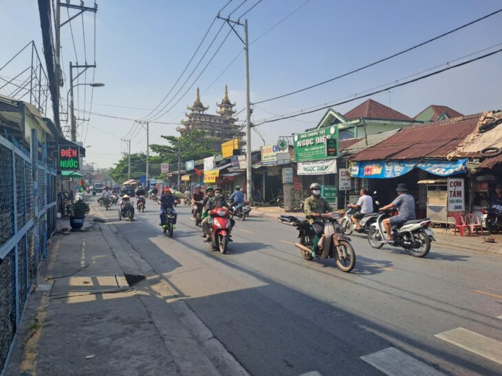 Bán nhà 2 tầng mặt tiền kinh doanh Hà Huy Giáp 6x30m giá 12,6 tỷ TL