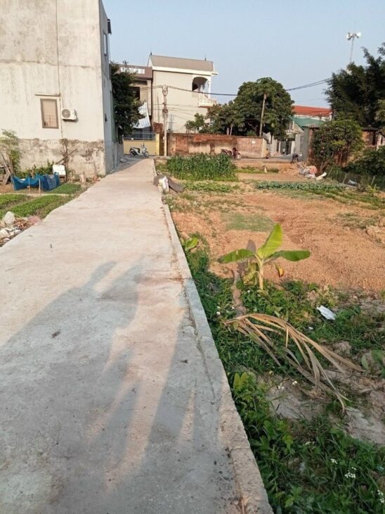 cc gửi bán 70m full thổ cư xã tốt động đường ô tô thông giá nhỉnh tỷ