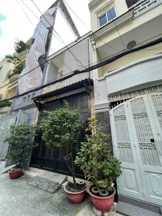 Căn góc, vị trí đẹp gần ngã tư Hàng Xanh, ngang 5m, đường Bạch Đằng, Quận Bình Thạnh. Chỉ 4.95 tỷ.