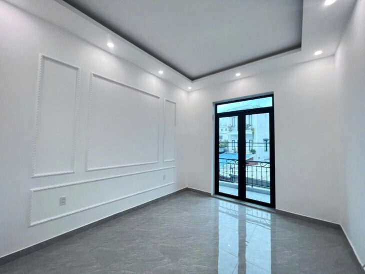 Bán nhà mặt ngõ 84 Dân Lập, 50m 3 tầng độc lập, ô.tô đỗ cửa, Giá 4.5 tỉ cực đẹp