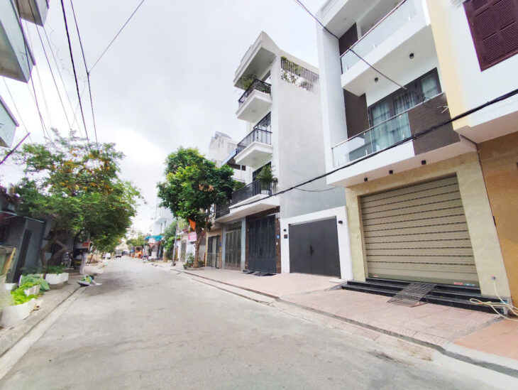 Nhà phân lô Thiên Lôi, 80m 3.5 tầng, đường 12m, độc lập dân xây, Giá 6 tỉ, gần ngã 4 Phúc Tăng