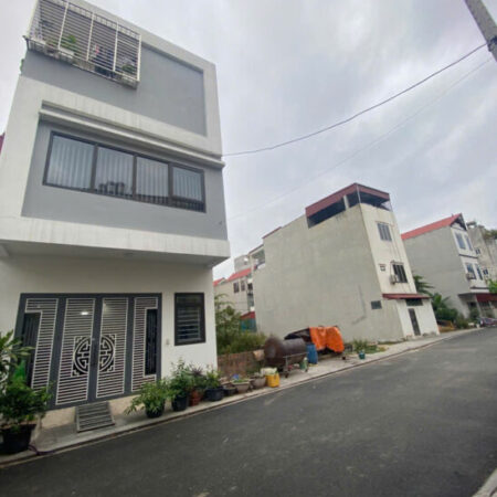 BÁN NHANH 60.7M ĐẤT CHỢ KIM- ĐÔNG ANH- HÀ NỘI. MT 4.6M. ĐƯỜNG 4M/. LÔ GÓC. GIÁ 4.7 TỶ BÁN NHANH 60.7M ĐẤT CHỢ KIM- ĐÔNG ANH- HÀ NỘI. MT 4.6M. ĐƯỜNG 4M/. LÔ GÓC. GIÁ 4.7 TỶ