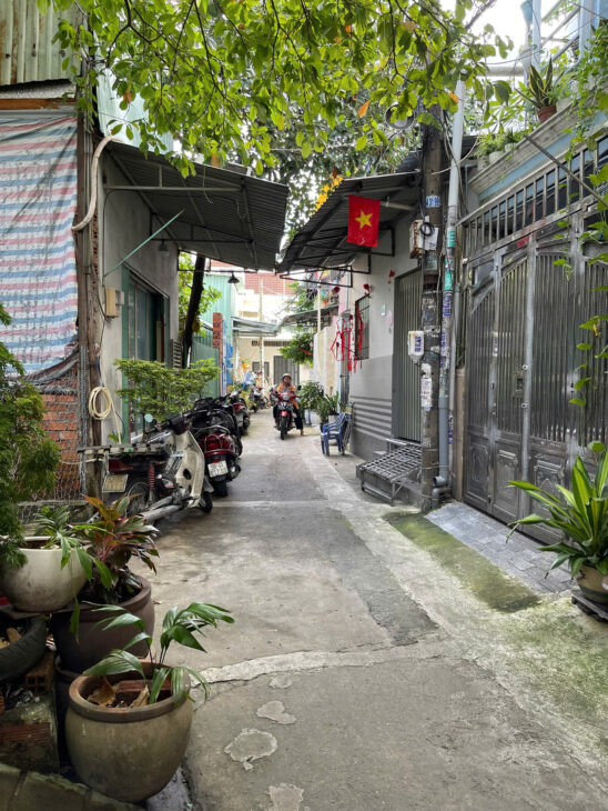 Nhà XVNT, Quận Bình Thạnh, nở hậu nhẹ, ngang 4.2m, giá chỉ 4,2 tỷ.