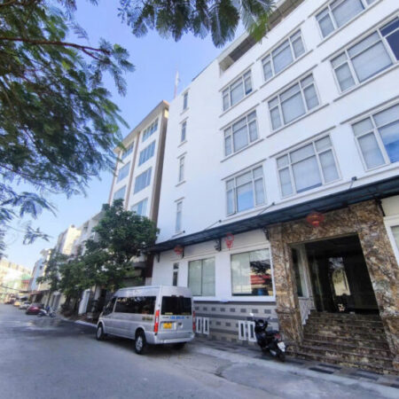 Toà nhà 192m 5 tầng 8 ngủ – mặt đường Nguyễn Văn Linh, lô góc gần AEON, Giá 22 tỉ