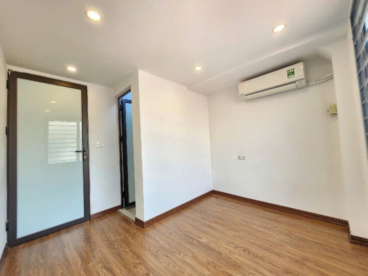 Bán Nhà Đỗ Thuận Bạch Mai 17m 5 Tầng 3 Ngủ Full Nội Thất 2.05Tỷ Chưa Sổ