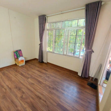 Cho thuê căn hộ tập thể Tầng 3, Thanh Xuân Nam, 475 Nguyễn Trãi. Vào ngay Cho thuê căn hộ tập thể Tầng 3, Thanh Xuân Nam, 475 Nguyễn Trãi. Vào ngay