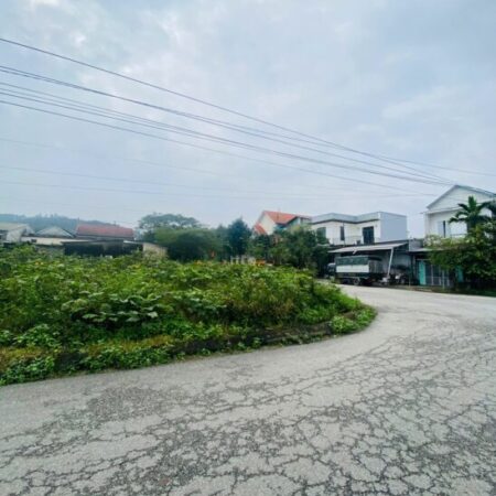 Bán lô góc 2 mặt tiền Trần Lư đường 19,5m KQH Xóm Hành, An Tây, Thành phố Huế Bán lô góc 2 mặt tiền Trần Lư đường 19,5m KQH Xóm Hành, An Tây, Thành phố Huế