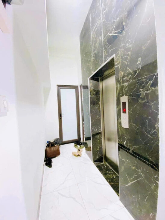 MẶT PHỐ NGUYỄN TRÃI – THANH XUÂN – 118M2 x 5T – MT 4M – 18 TỶ – VỈA HÈ RỘNG – KD QUẢNG CÁO