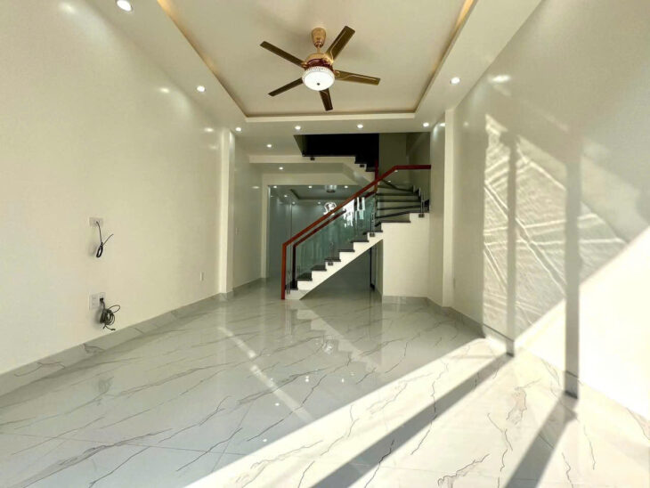 Bán nhà tái định cư A51 Vĩnh Niệm, 40m 4 tầng, mới tinh, độc lập, Giá 5 tỉ