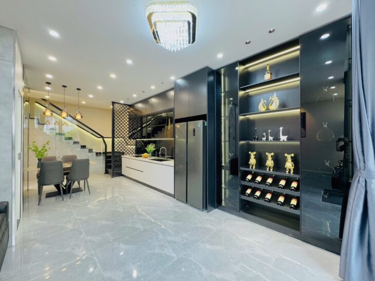 BÁN GẤP TRƯỚC TẾT – BIỆT THỰ MINI SÂN VƯỜN KIỆT Ô TÔ HOÀNG DIỆU 80M2 2 TẦNG GIẢM 200TR CHỈ CÒN