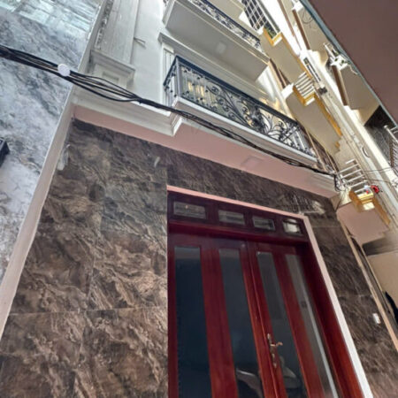 -Bán nhà Đẹp Gia Quất – Full Nội Thất – gần Oto – 5 Tầng – nhỉnh 5 tỷ (Thương Lượng)